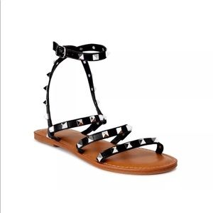 Time and Tru Women's Studded Gladiator Sandals BLA